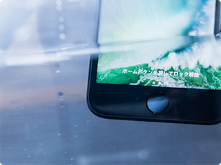プールや海、お風呂でiPhoneが水没故障してしまったら！《smart365》へご相談下さい！データのバックアップが取れる状態まで迅速に対応し水没故障したiPhoneを復旧致します！予約要らずで今日直します！