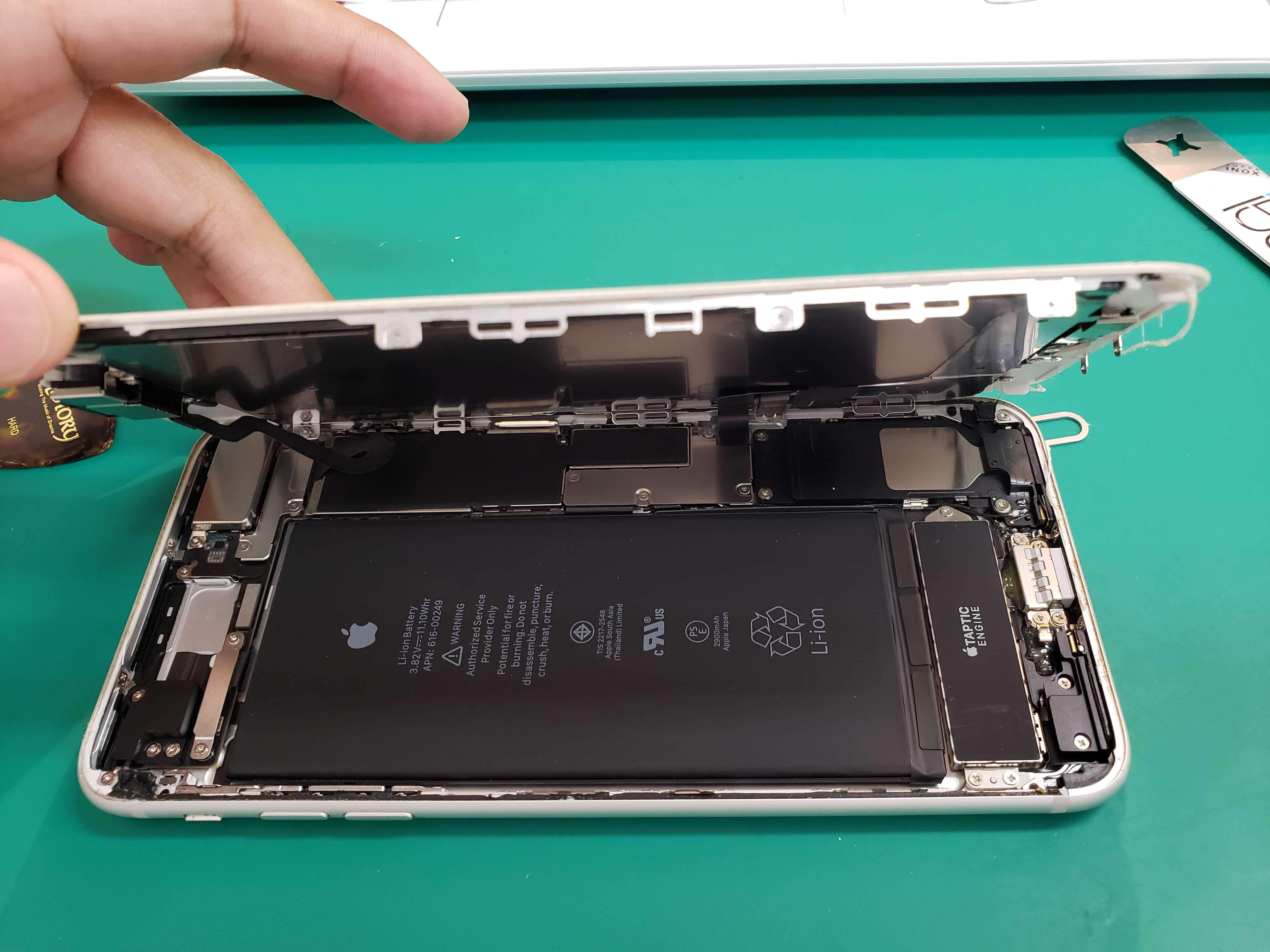 iPhone7+～画面割れ修理～（和泉市/堺市/岸和田市）エリアでiPhone画面割れ修理の際はsmart365和泉店へお越しください！