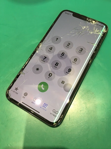 smart365西宮本店｜iPhoneXS 表示不良+タッチ不良｜西宮、尼崎、宝塚、芦屋、神戸東灘区でiPhone修理をお考えなら、ぜひsmart365西宮本店へ