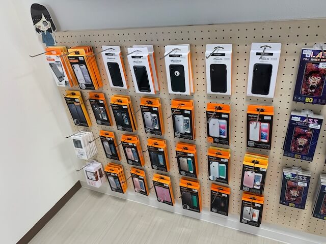 【大人気】アメリカ生まれのiPhoneケースメーカー「spigen]商品販売中！