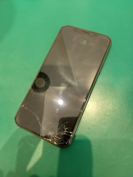 5月7日より営業再開！ iPhoneXS 画面修理　iPhone修理・買取・ガラスコーティングsmart365西宮本店
