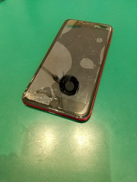 画面破損！ iPhone8 Plus 画面修理　iPhone修理・買取・ガラスコーティングsmart365西宮本店