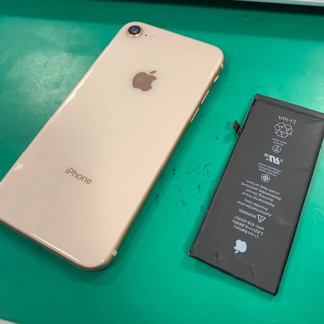 【10/30】iPhone8 バッテリー交換　奈良香芝店！